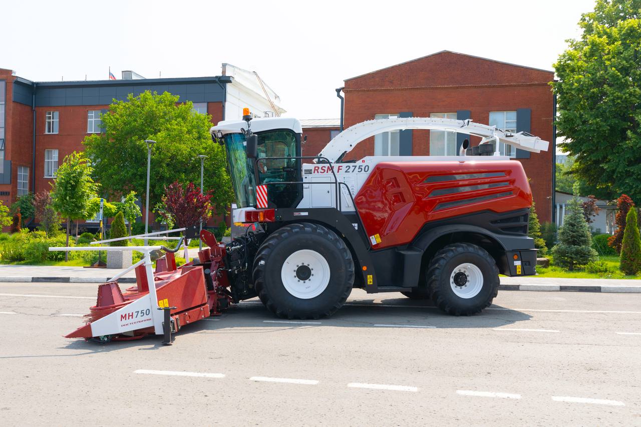 F 2750 — мощь и производительность для вашего хозяйства!